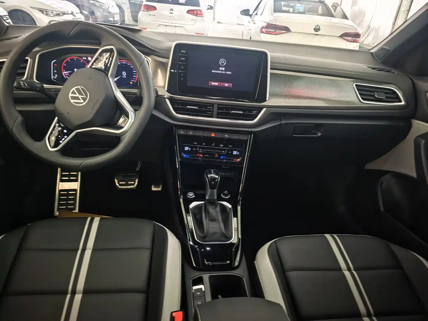 Volkswagen T-ROC 2025 2025 Facelift 300TSI DSG 2WD Dawn Edition