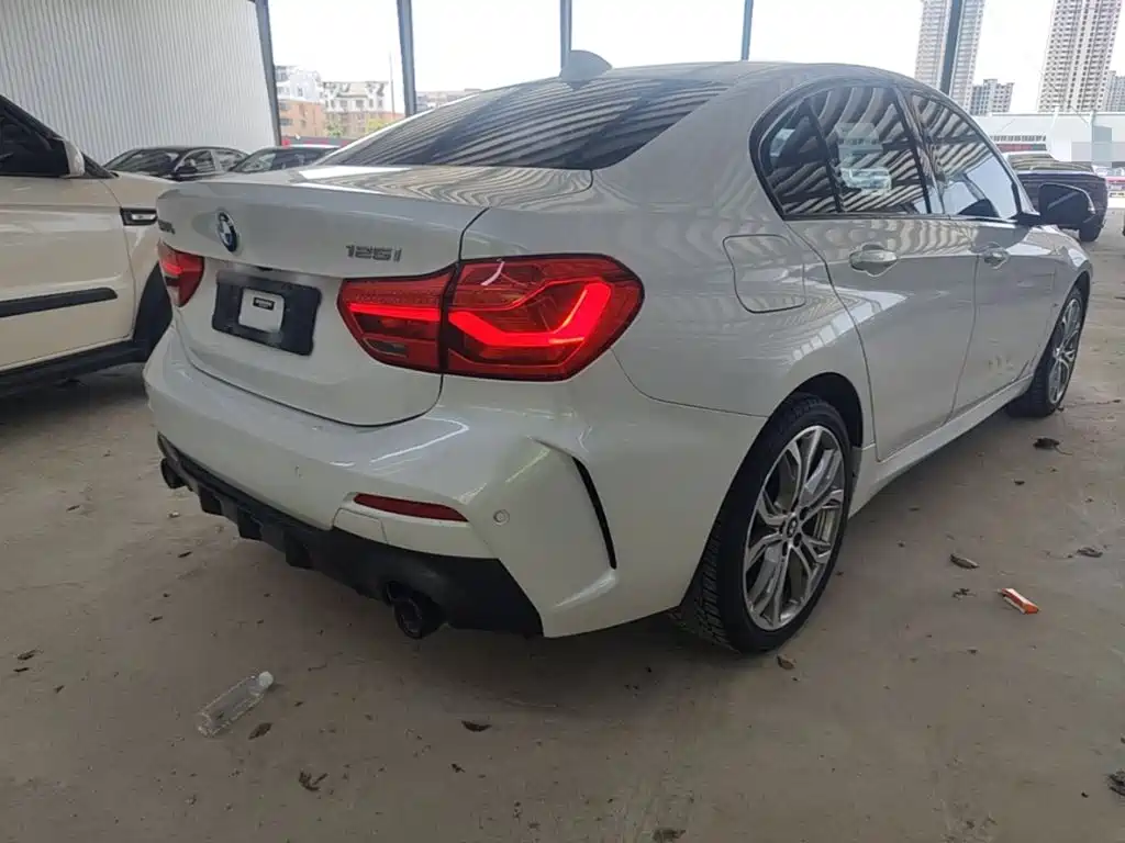 BMW 1 Series 2023 2022 125i M Sport Shadow Edition