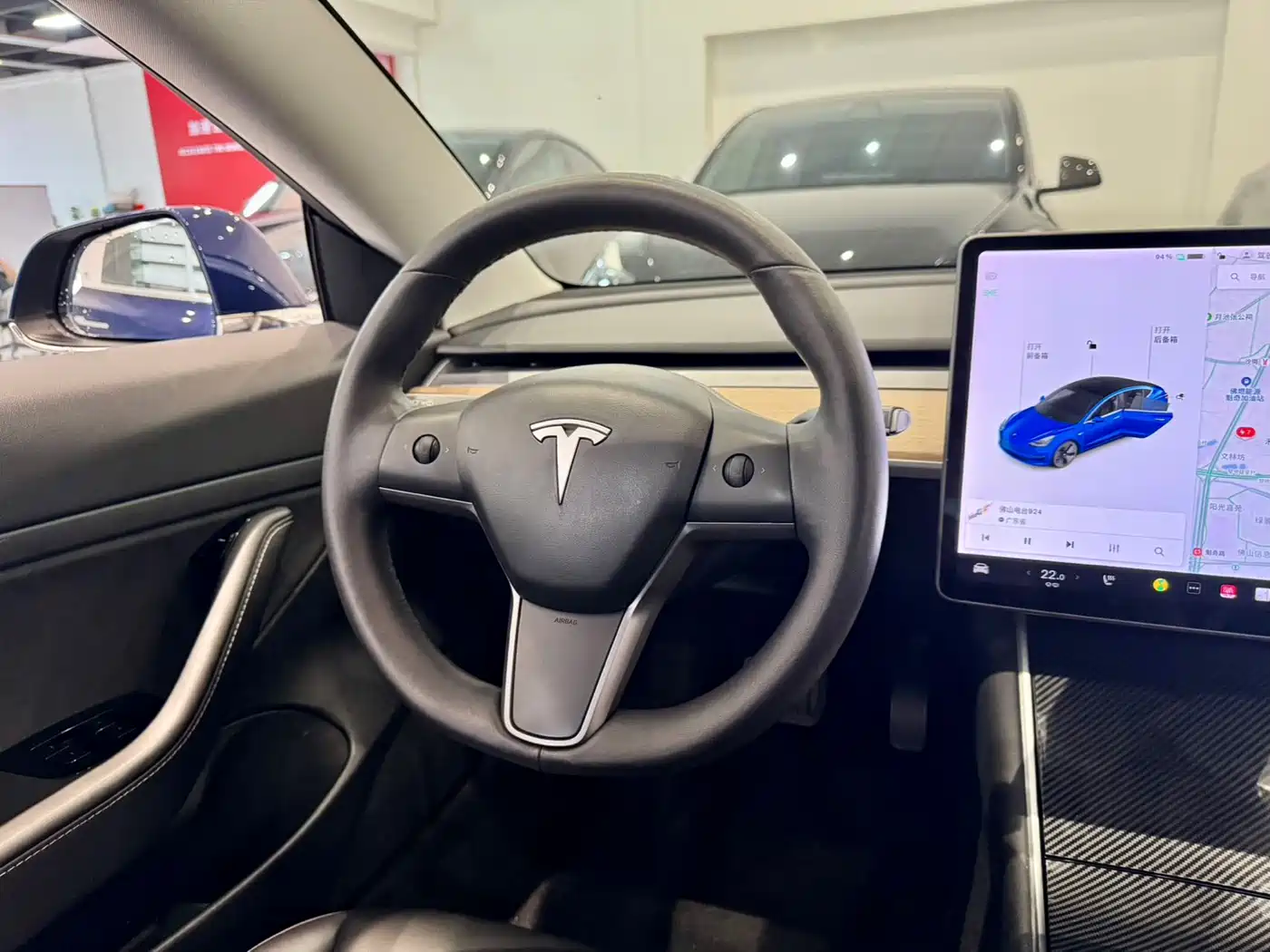 TESLA MODEL 3