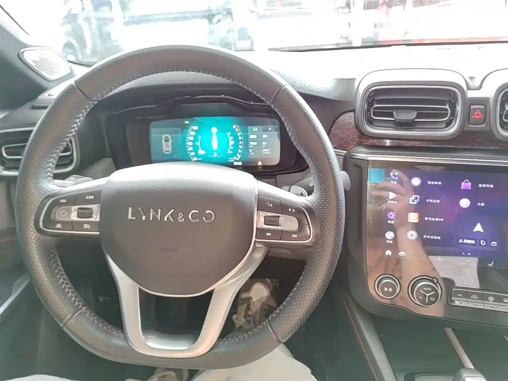Lynk & Co 03 2019 1.5TD DCT Power Pro Edition China VI фото 10