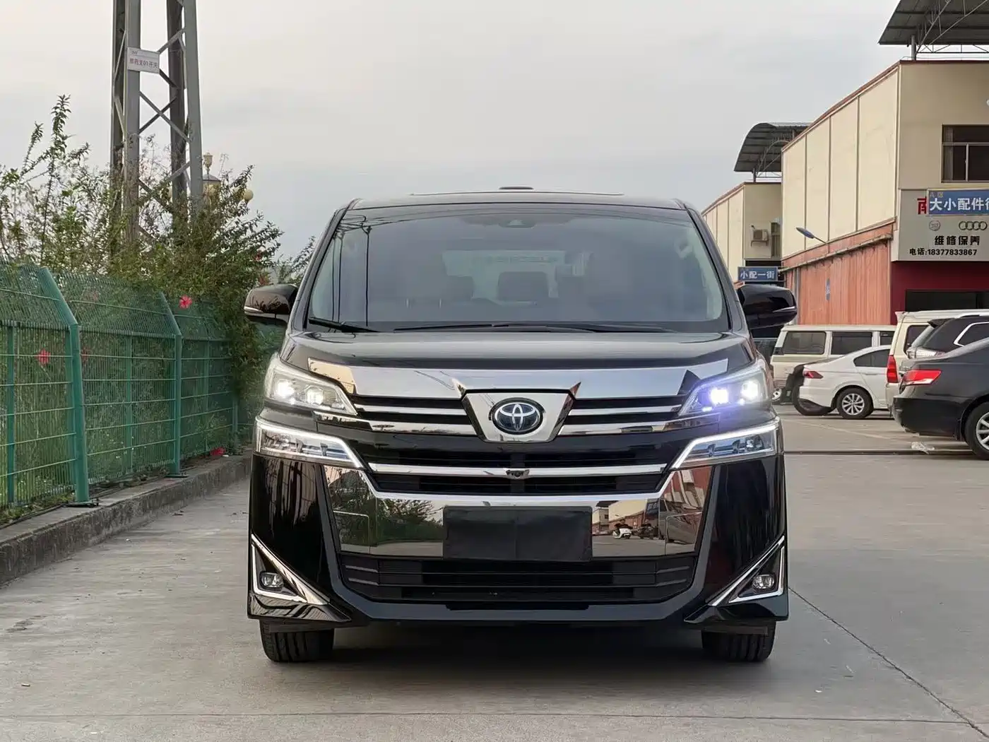 Toyota Vellfire 2020 2020 Twin Engine 2.5L HV Premium Edition