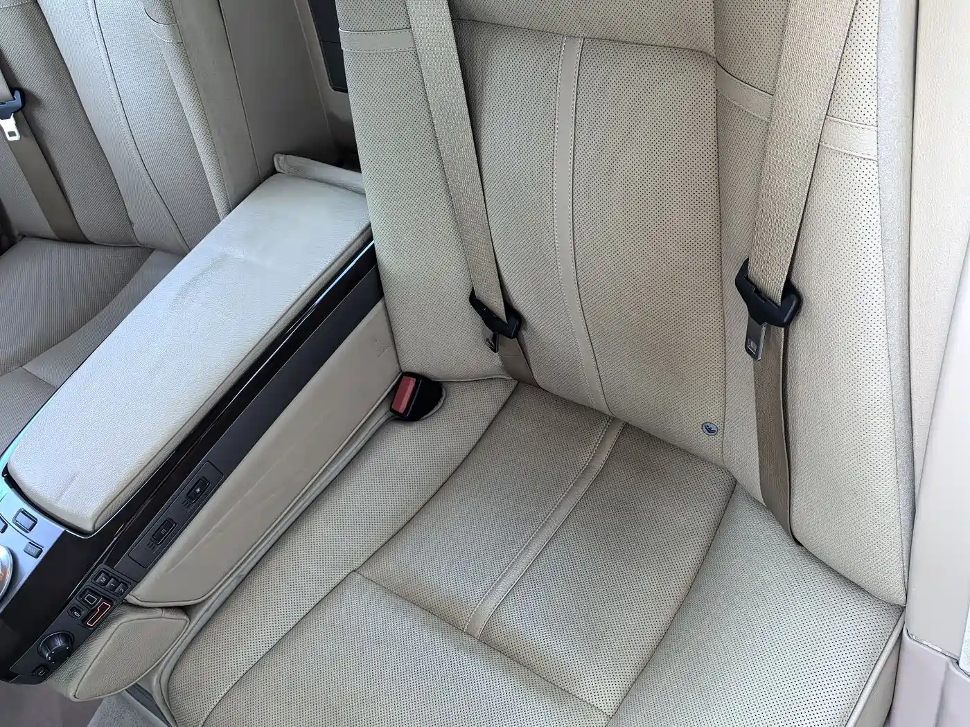 BMW 7 Series 2005 Model 750Li фото 7