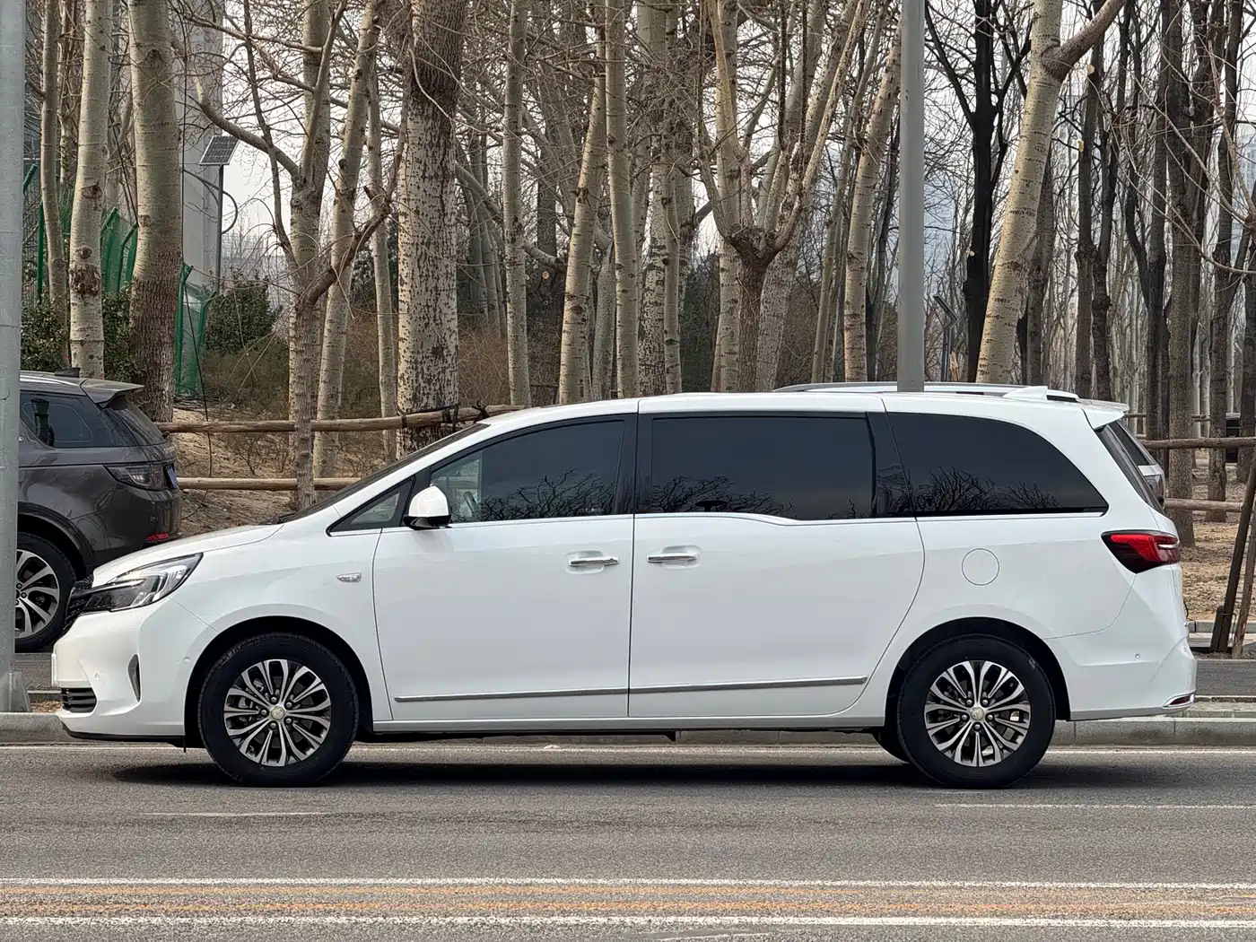 Buick GL8 2022 Land Business Class 652T Smart Prestige фото 3