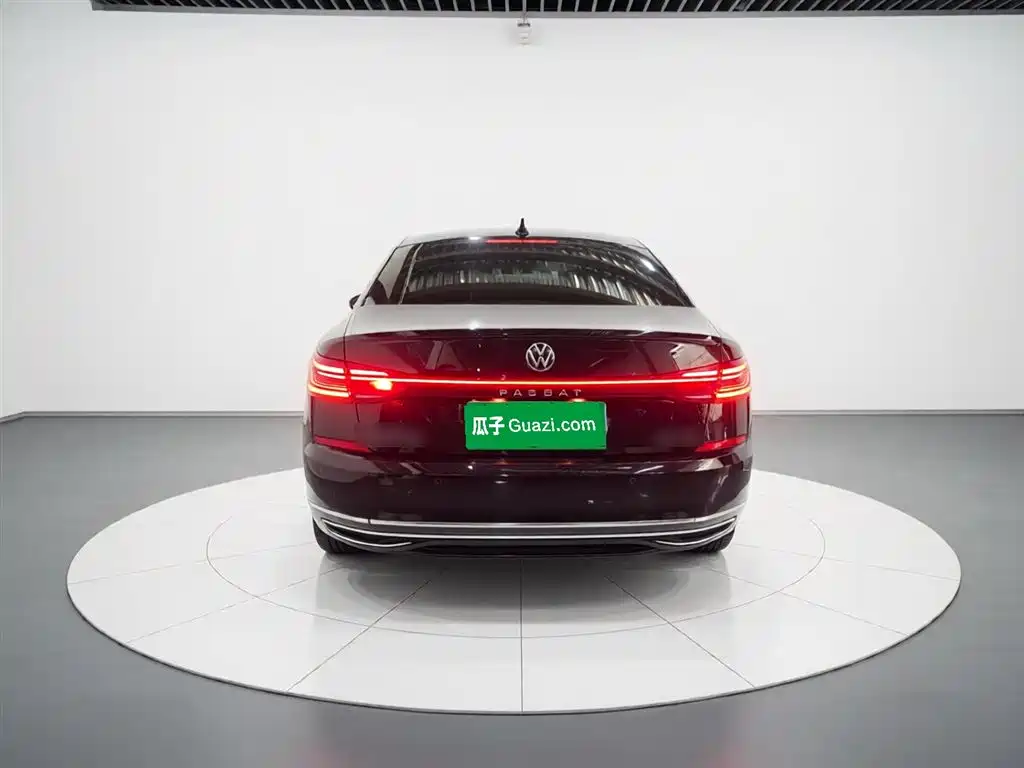 Volkswagen Passat 2024 330TSI Starlight Elite Edition фото 6