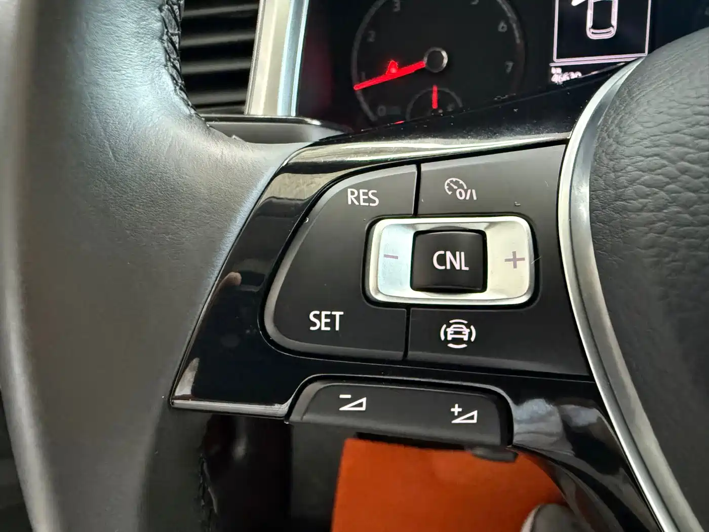 Volkswagen T-ROC 2022 280TSI DSG 2WD Elite PLUS фото 13