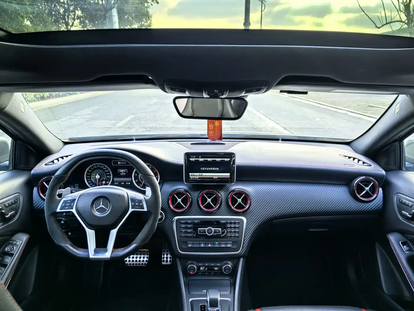 Mercedes-Benz A-Class AMG (Import) 2014 AMG A 45 4MATIC фото 7