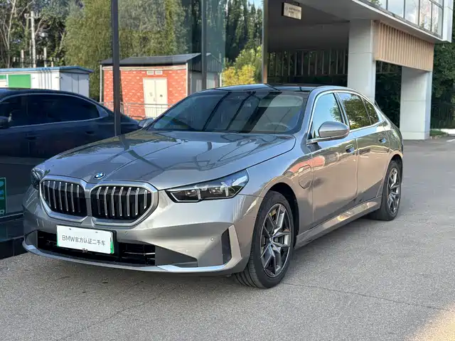  BMW BMW i5 2024 eDrive 35L Luxury Package