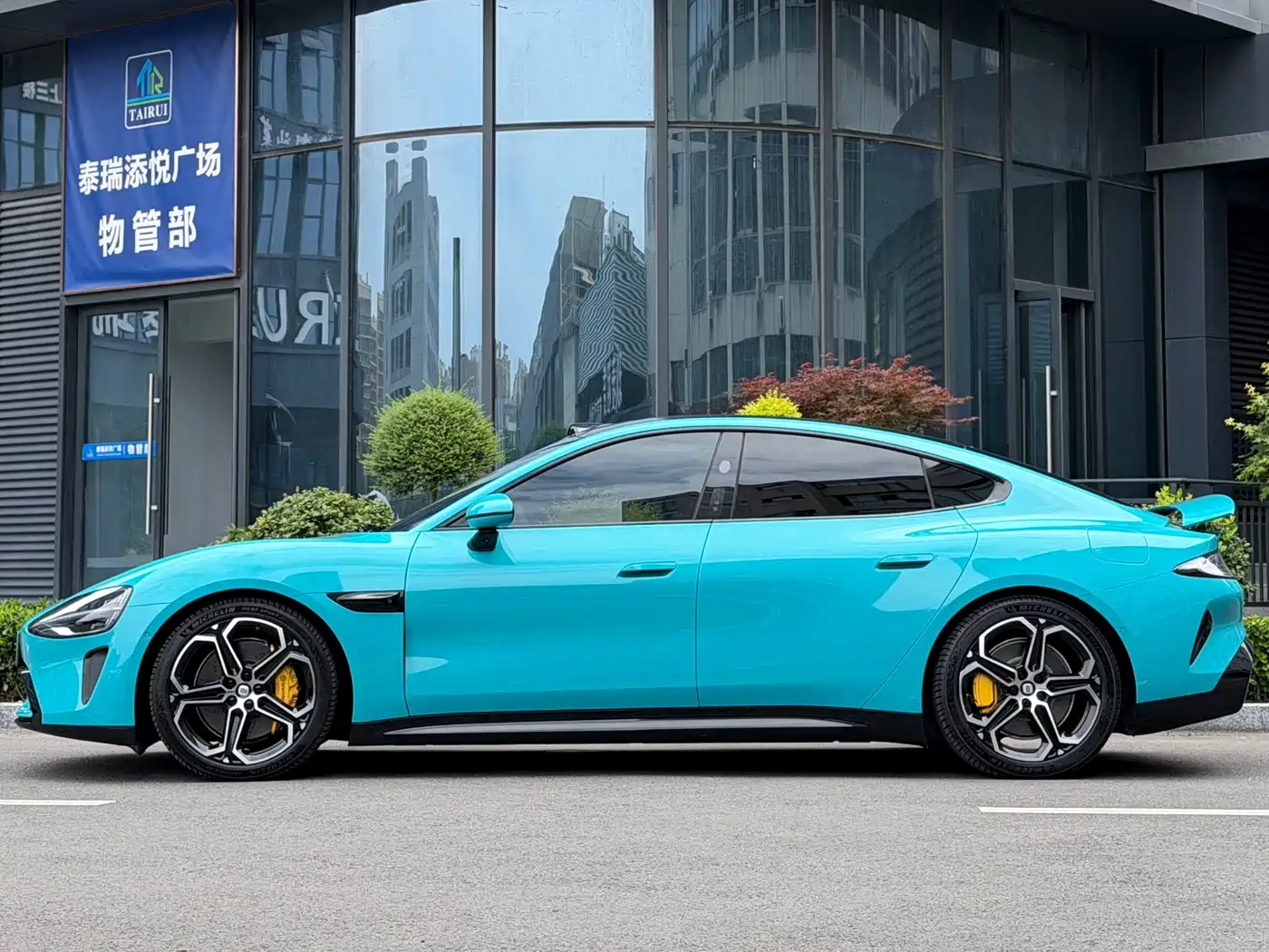 Xiaomi Auto Xiaomi SU7 2024 AWD Max Founder's Edition фото 5