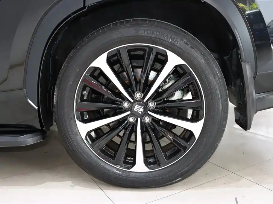 Toyota Crown Kluger 2022 2.5L HEV 4WD Premium Edition фото 21