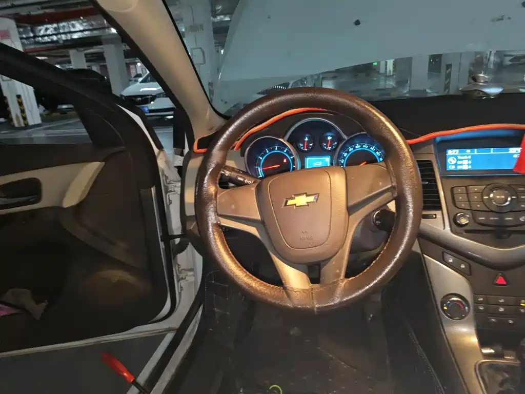 Chevrolet Cruze 2017 2015 1.5L Classic SE MT