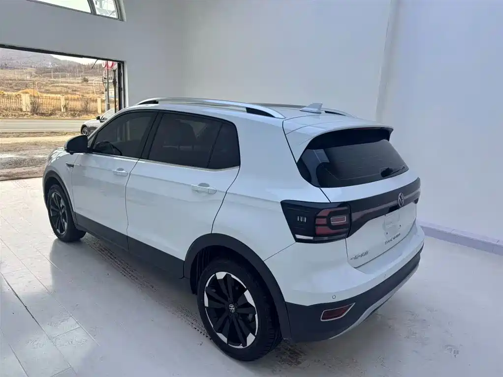 Volkswagen Tanying 2021 1.5L Automatic Smart Connect Edition фото 19