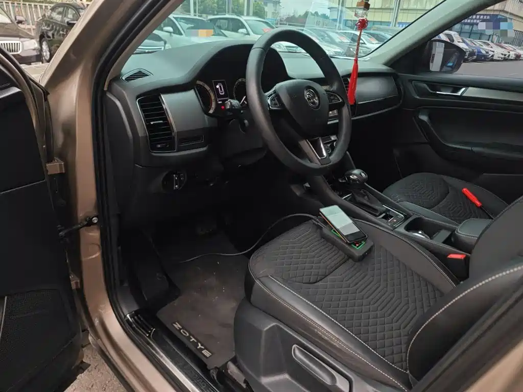 Škoda Kodiaq 2018 Facelift TSI330 5-seat 2WD Comfort Edition фото 16