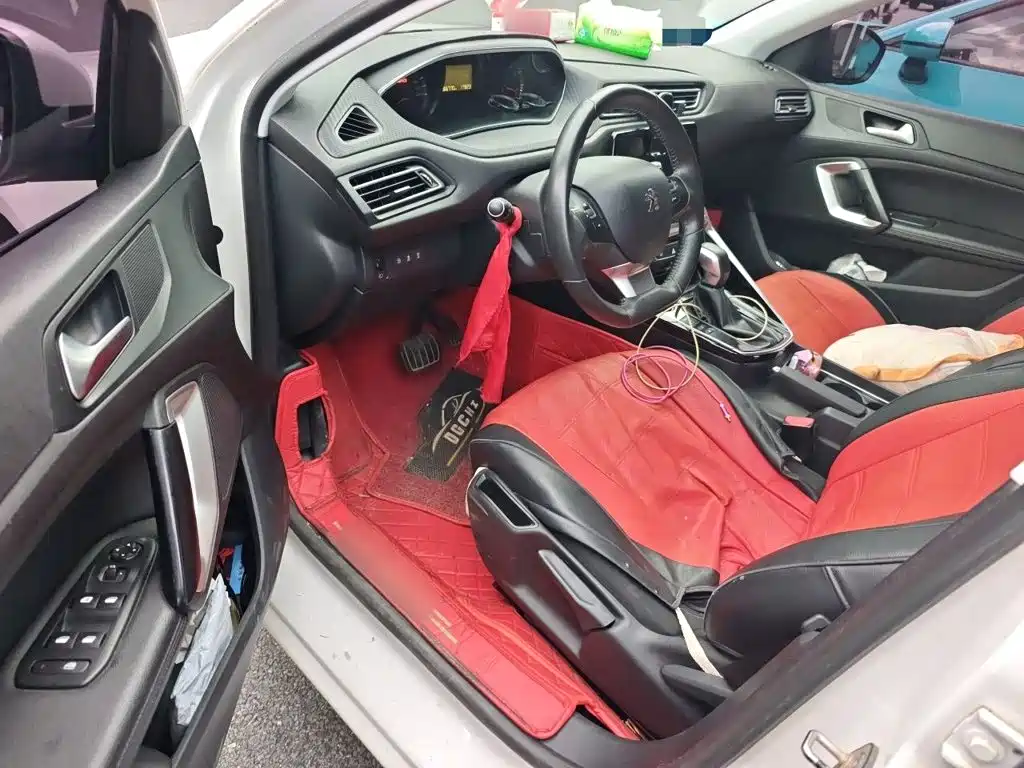 Peugeot 308 2018 2018 1.6L Auto Luxury Edition