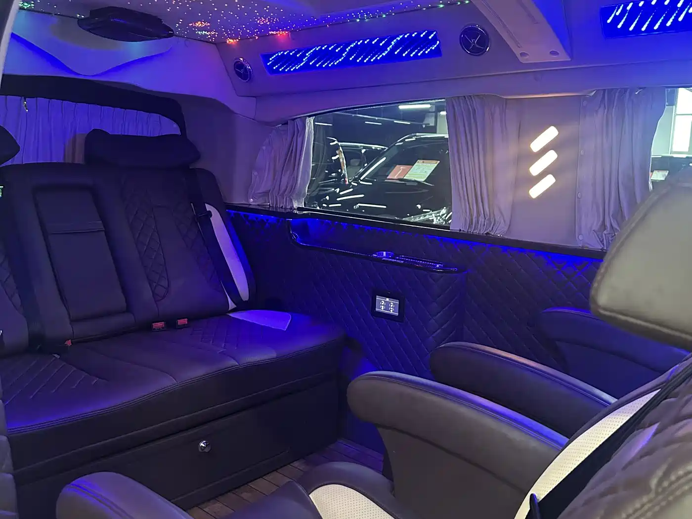 Mercedes-Benz Vito 2018 2.0T Elite Edition 7-seater China VI фото 17