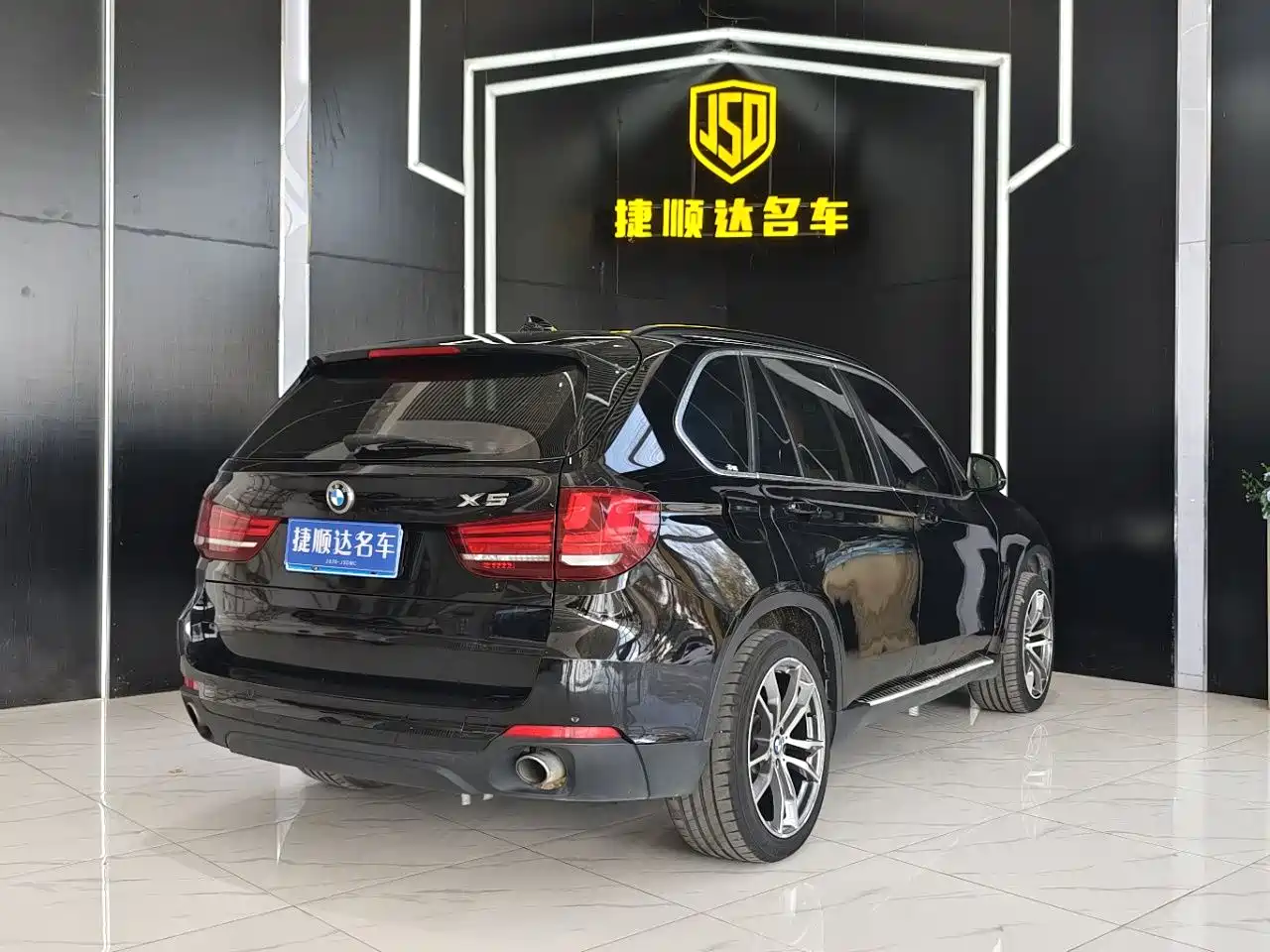 BMW X5 (Import) 2014 xDrive35i Leading фото 4