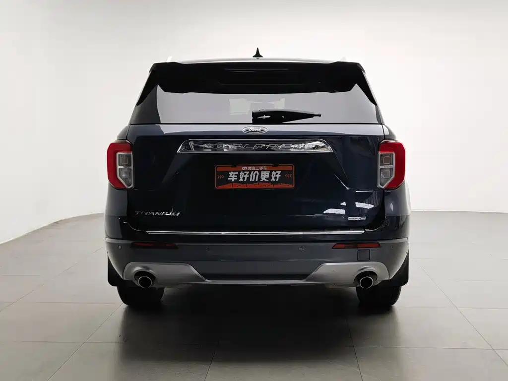 Фото 4 - Ford Explorer