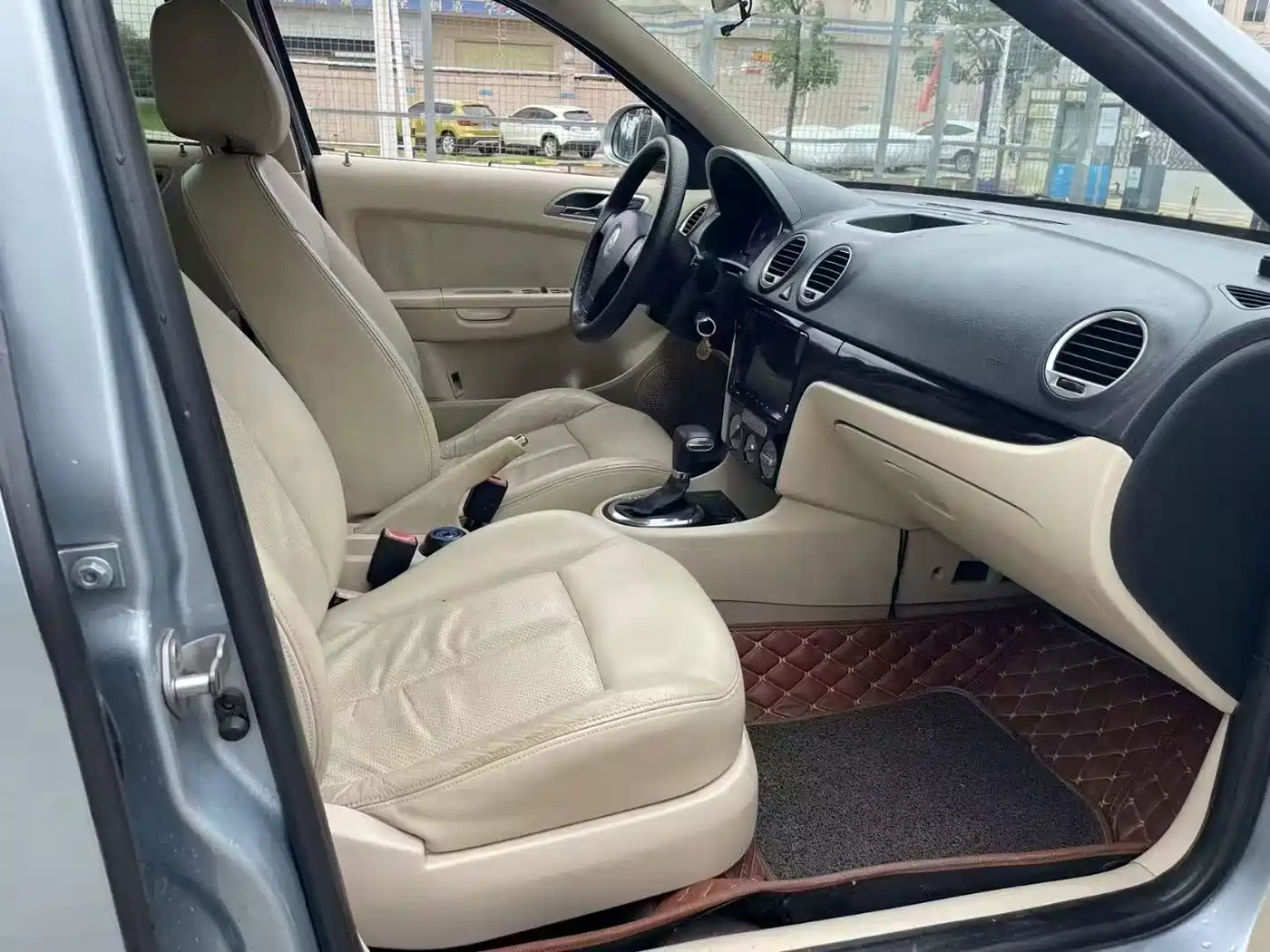 Volkswagen Lavida 2008 1.6L Automatic Elegance фото 10
