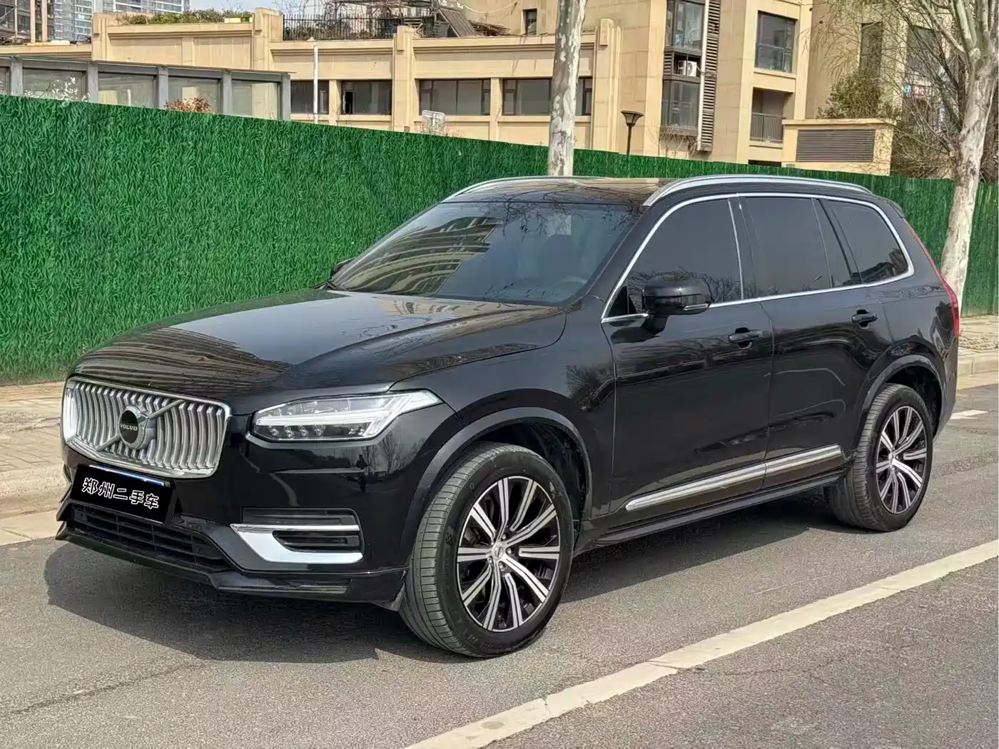 Фото 1 - Volvo XC90