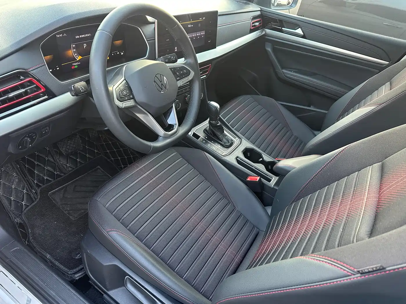 Volkswagen Lavida 2023 300TSI DSG Starlight Full Comfort Edition фото 4