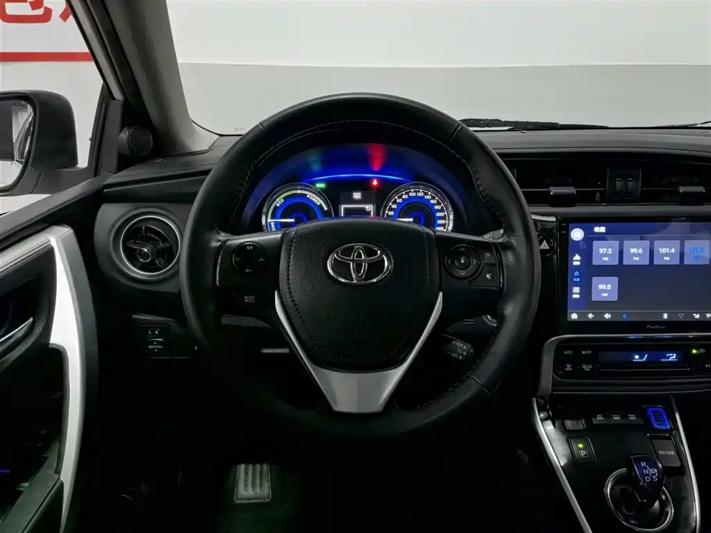 Toyota Corolla 2018 Hybrid 1.8L E-CVT Smart Edition фото 11
