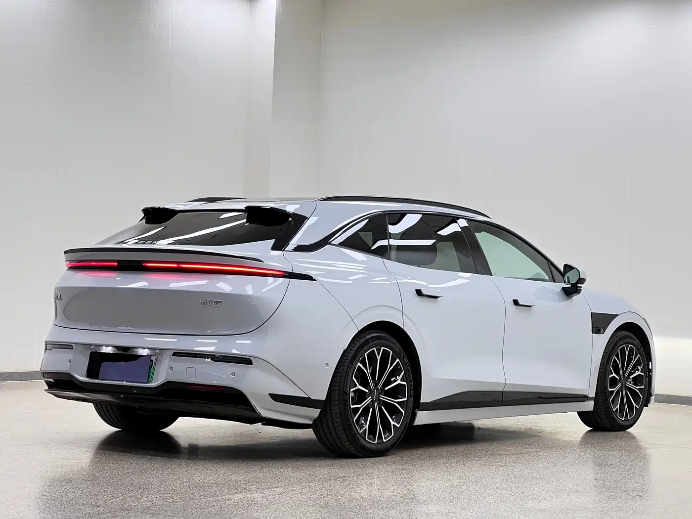 ZEEKR EXTREME KRYPTON 007GT