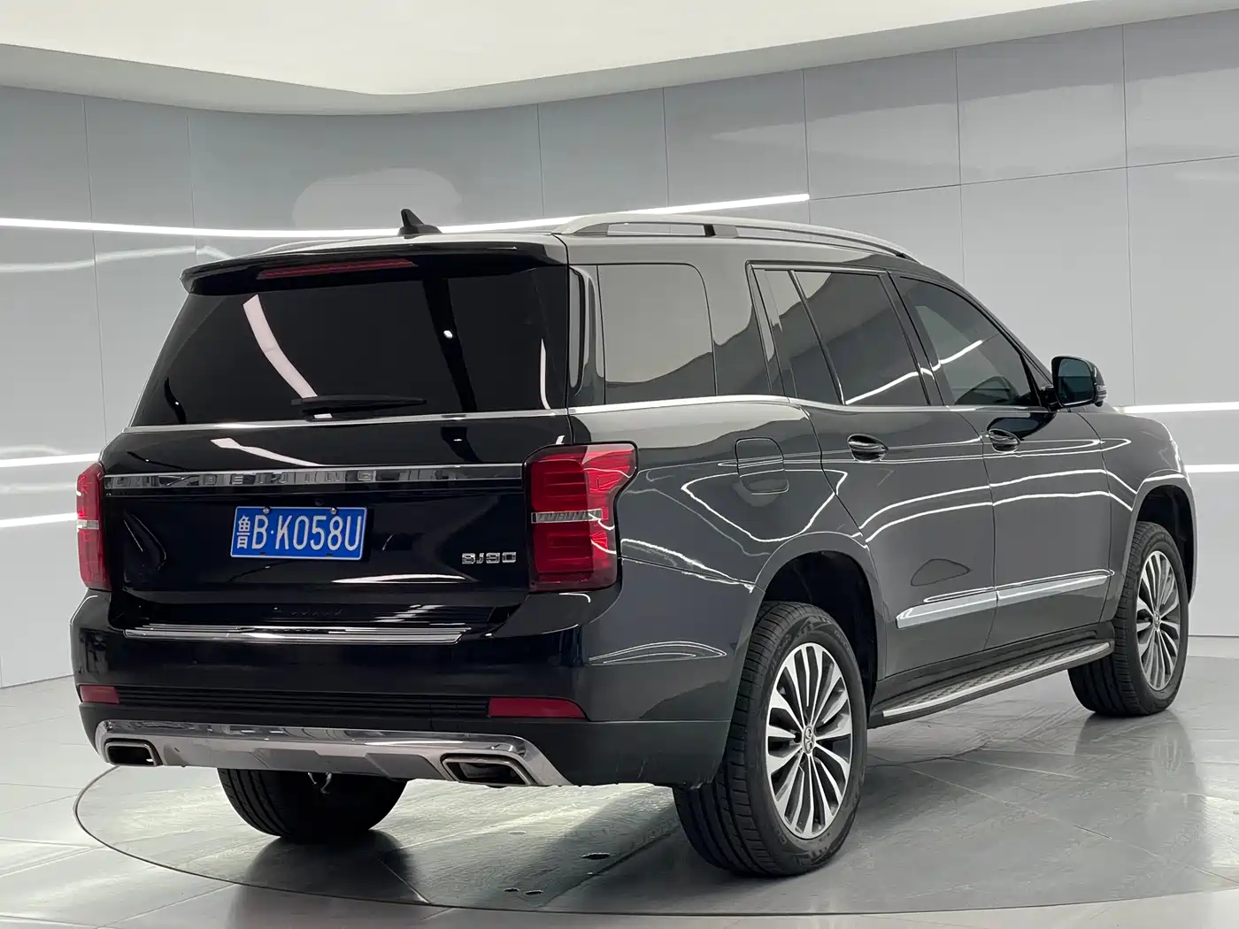 BAIC ORV Beijing Offroad BJ90 2021 3.0T Zhengrong Edition фото 6