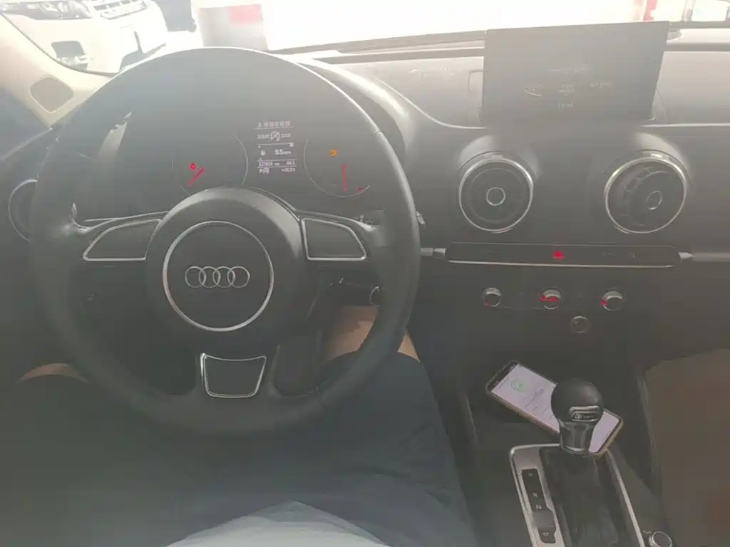 Фото 10 - Audi A3