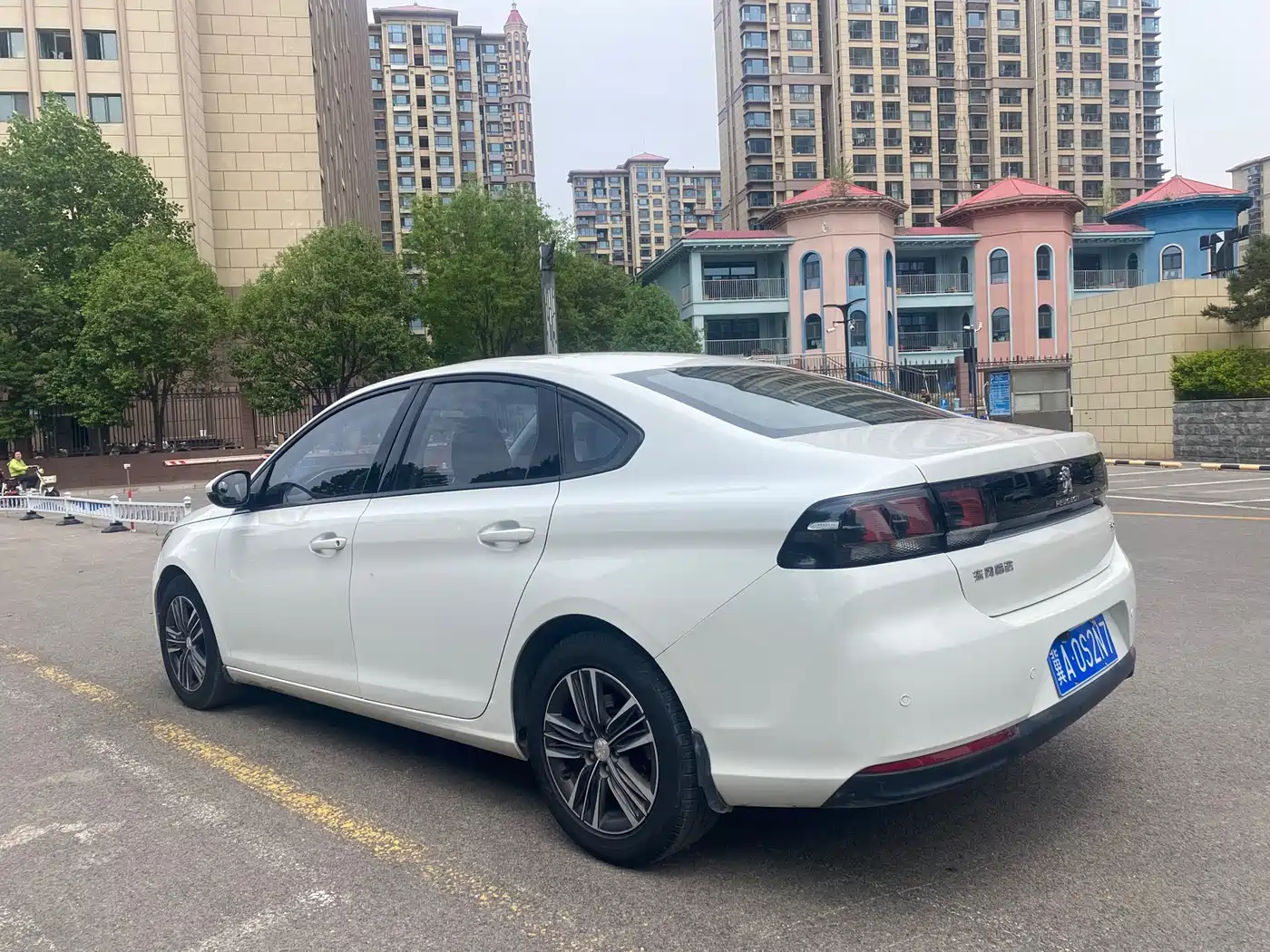 Peugeot 308 2016 1.6L Manual Fashion фото 4