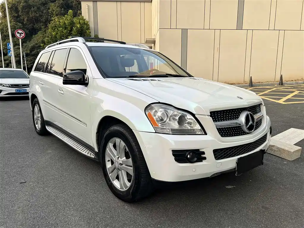 Mercedes-Benz GL-Class фото 6