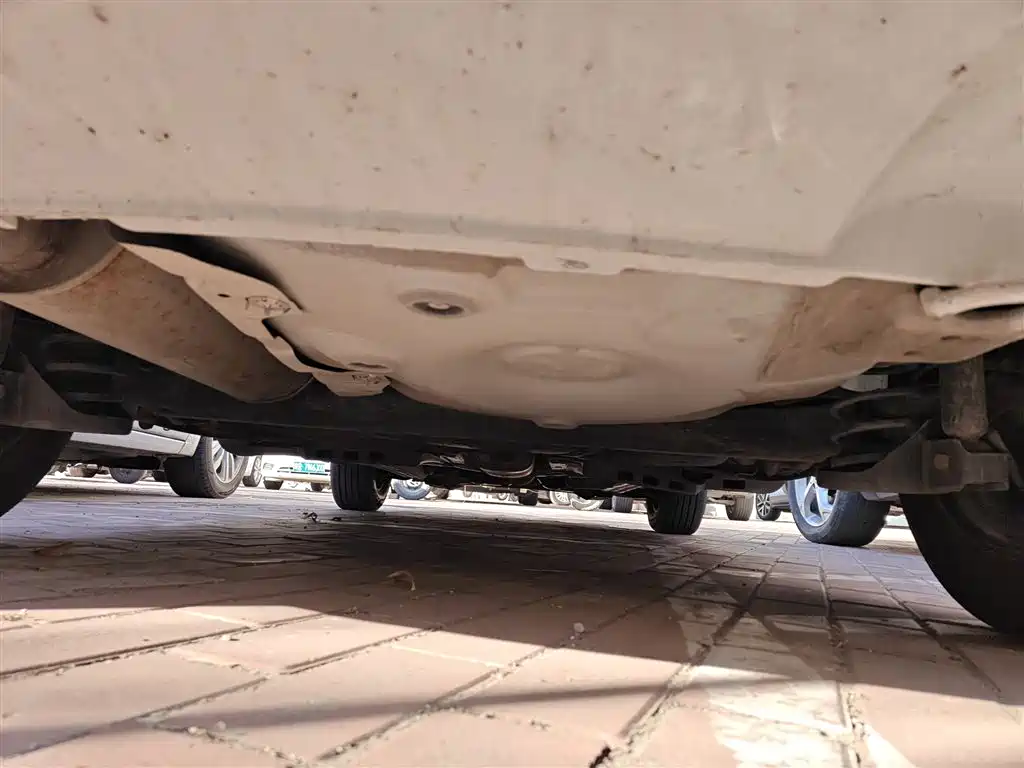 Volkswagen Polo 2016 1.4L Automatic Trend фото 25