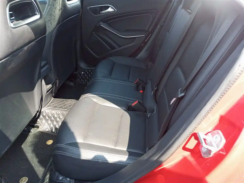 Mercedes-Benz CLA (Import) 2018 CLA 200 Dynamic Edition фото 17