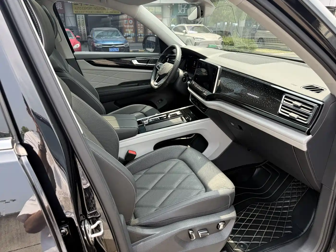 Volkswagen Teramont 2024 380TSI 4WD Prestige Flagship Edition фото 13