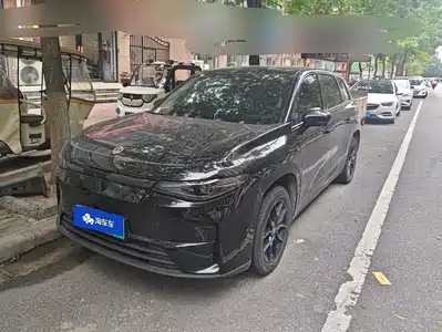 Leapmotor C10