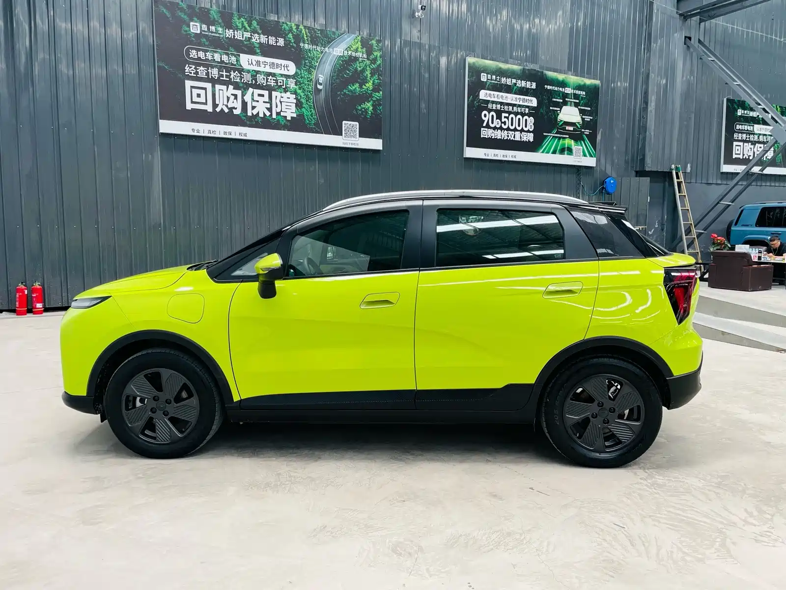 Фото 7 - Geely Geometry E Firefly
