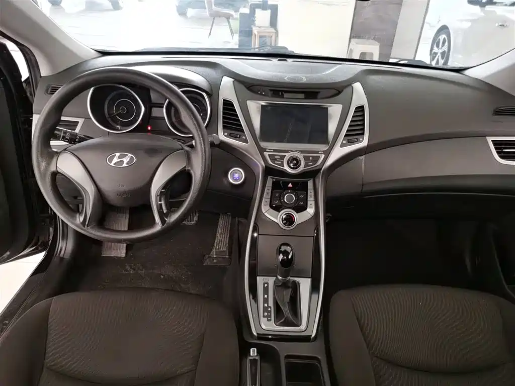Hyundai Langdong 2015 1.6L Auto Premium фото 6