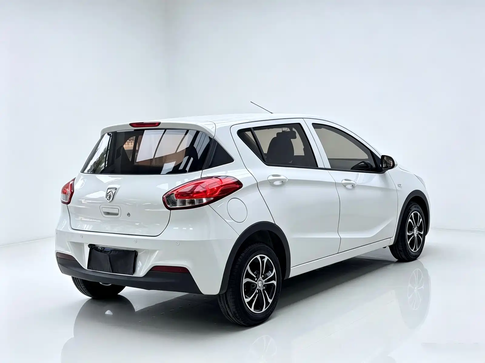 Фото 12 - Baojun 310