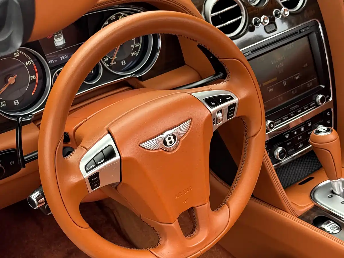 Bentley Continental 2014 2012 4.0T GTC V8