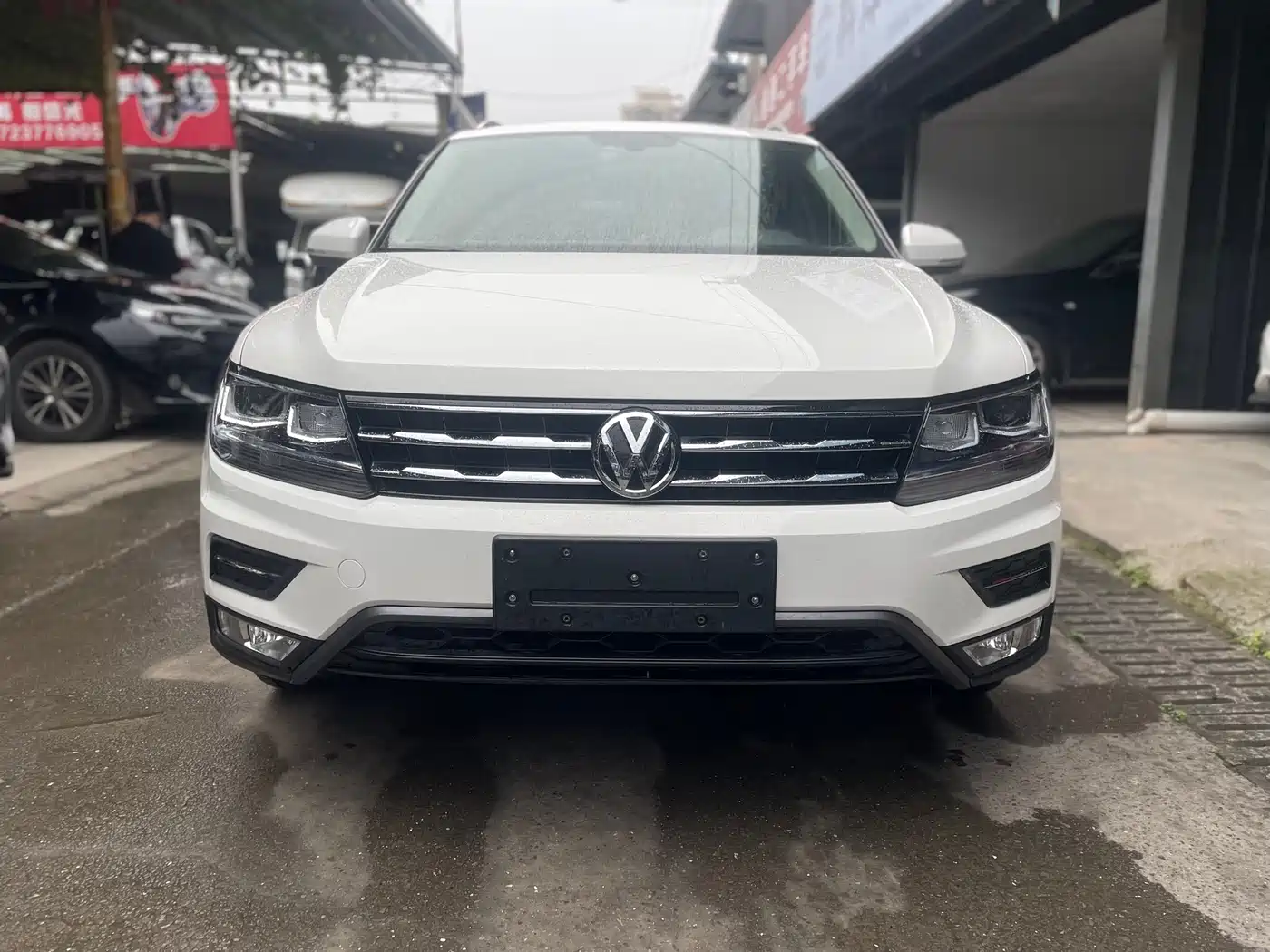 Volkswagen Tiguan L 2019 330TSI Automatic 2WD Panorama Comfort Edition China VI фото 2