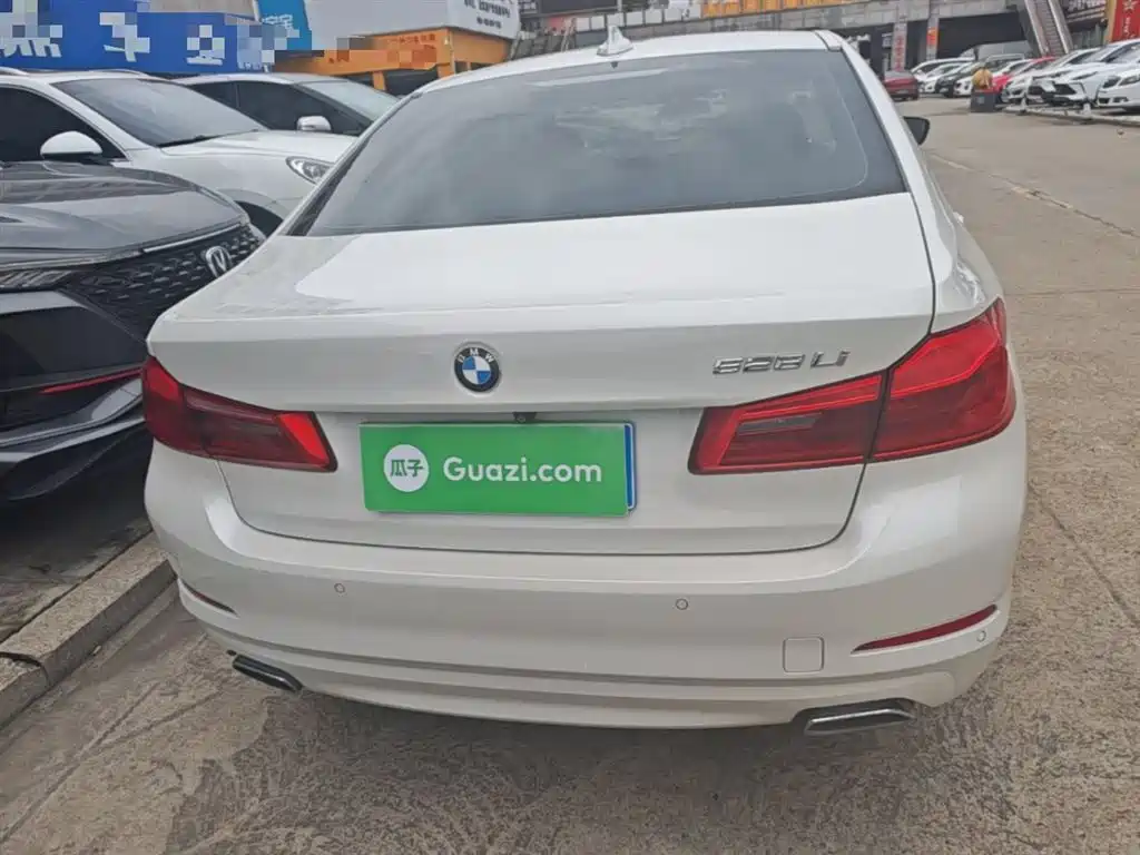 BMW 5 Series 2018 528Li Launch Special Edition фото 6