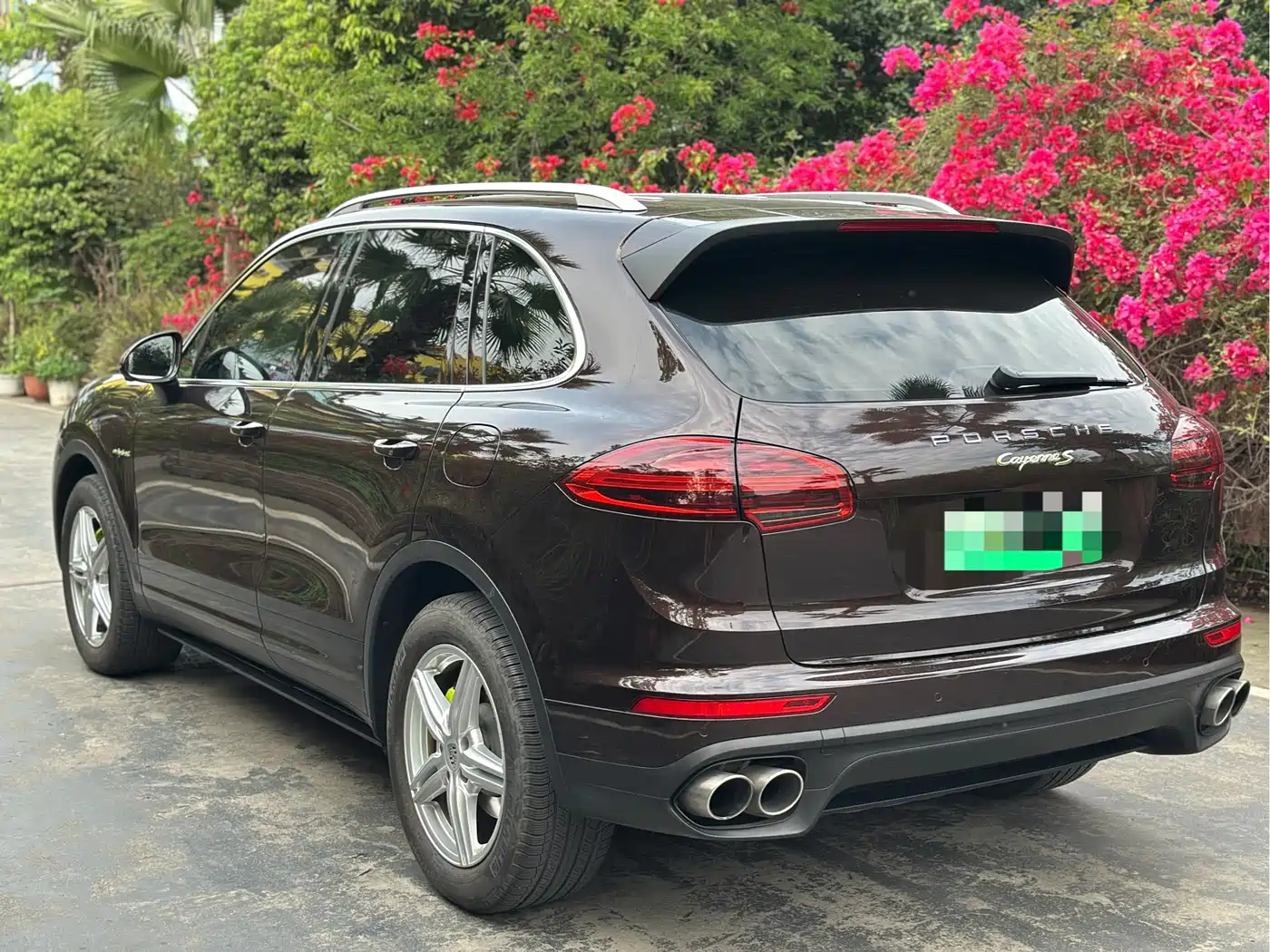 Porsche Cayenne New Energy 2016 Cayenne S E-Hybrid 3.0T фото 15