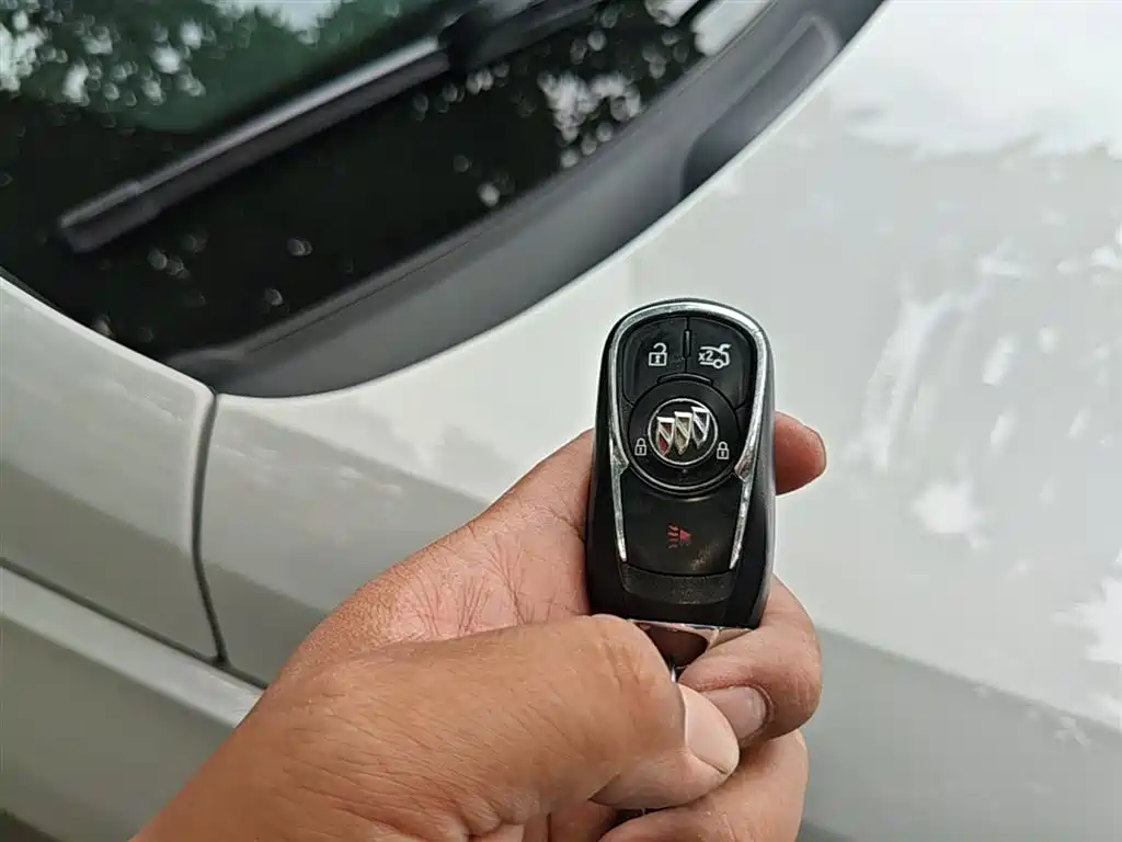 BUICK REGAL