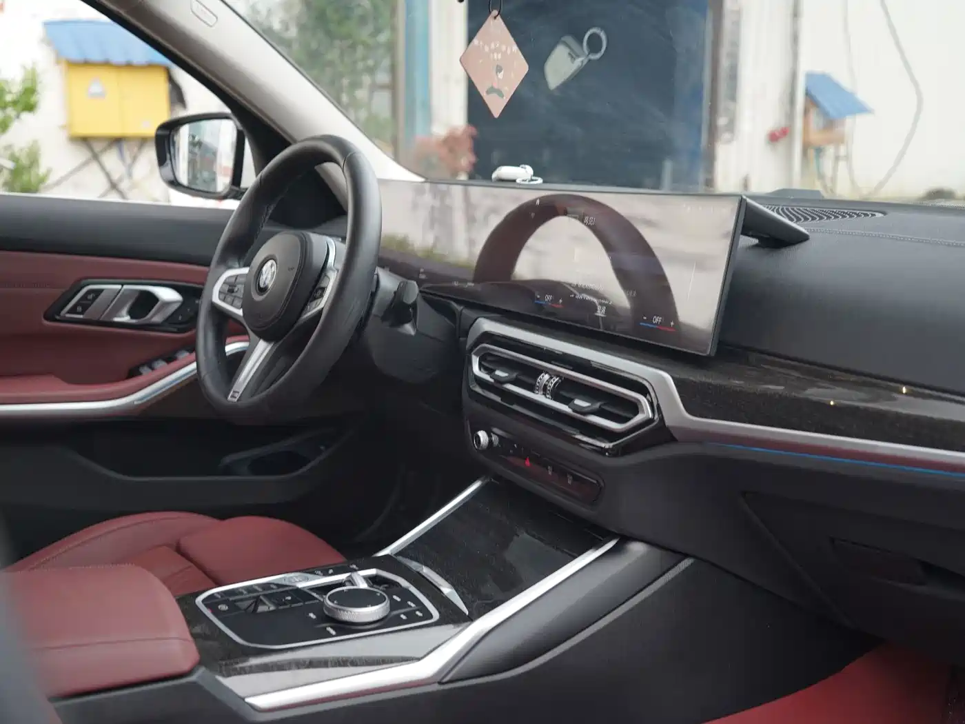 BMW 3 Series 2023 325Li M Sport Package фото 13