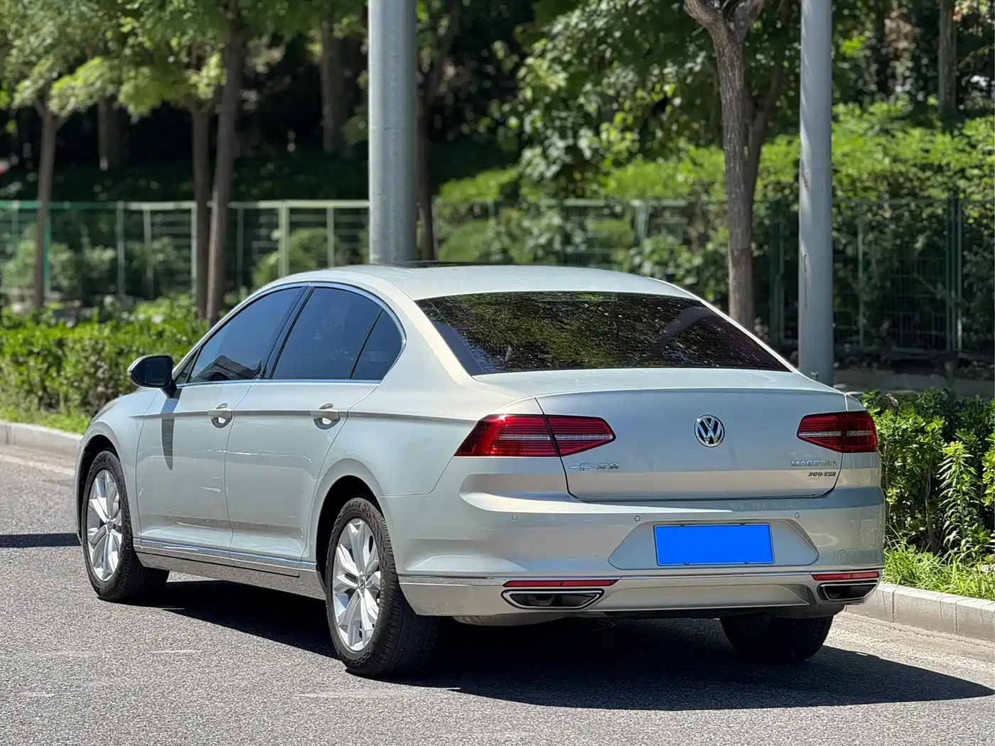 Volkswagen Magotan 2018 Facelift 380TSI DSG Luxury фото 4