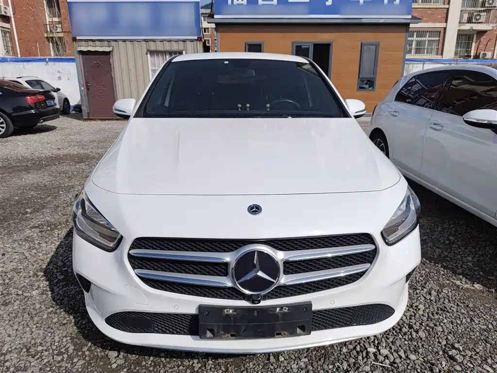Mercedes-Benz B-Class 2021 B 180 Style фото 3