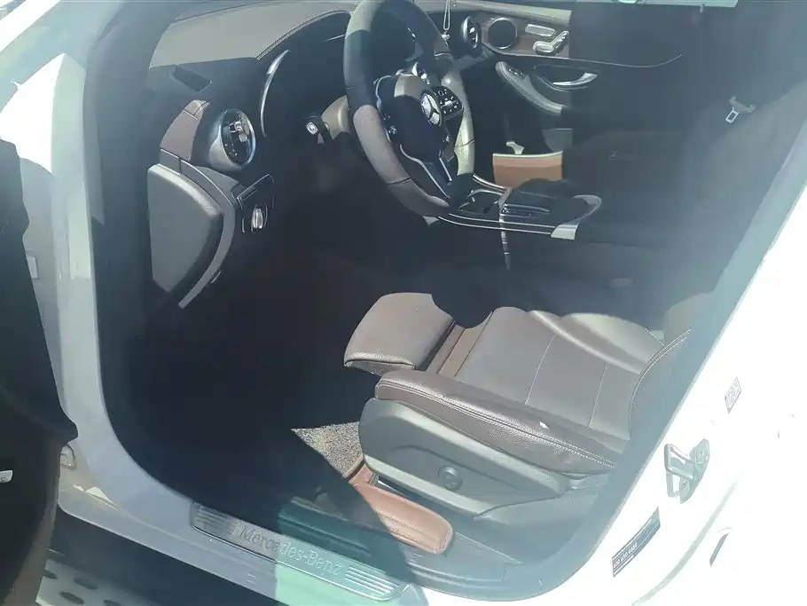 Mercedes-Benz GLC 2020 Facelift GLC 300 L 4MATIC Dynamic фото 9