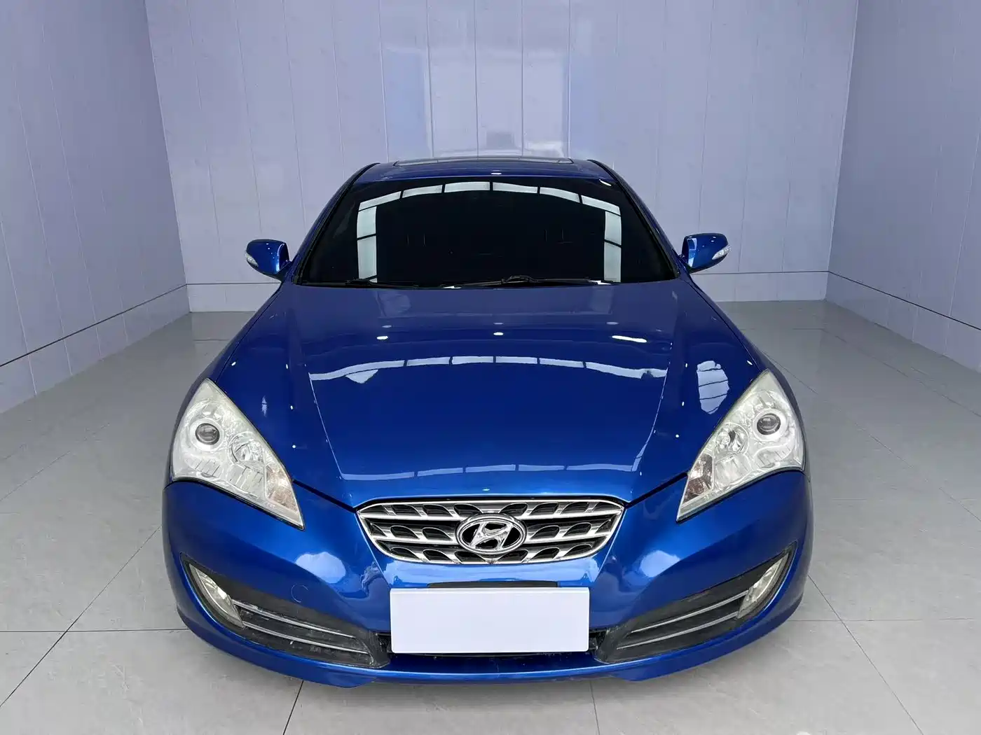 Hyundai Genesis Coupe 2009 2.0T Automatic Elegant Edition фото 2
