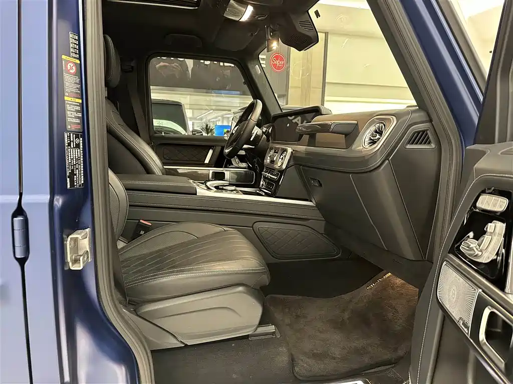 Mercedes-Benz G-Class 2024 G 500 фото 15
