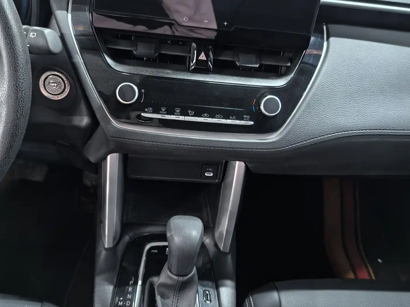 Toyota Corolla Cross 2023 2.0L Luxury Edition фото 9