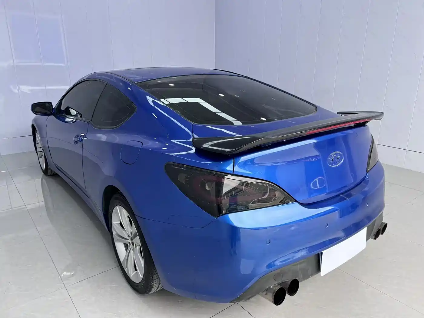Hyundai Genesis Coupe 2009 2.0T Automatic Elegant Edition фото 3