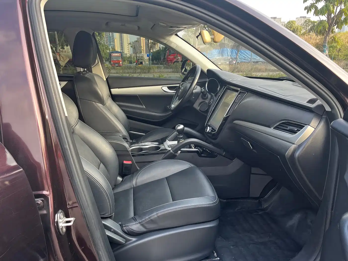 Zotye SR7 2016 2016 1.5T Manual Magic Cube Heart Edition China V